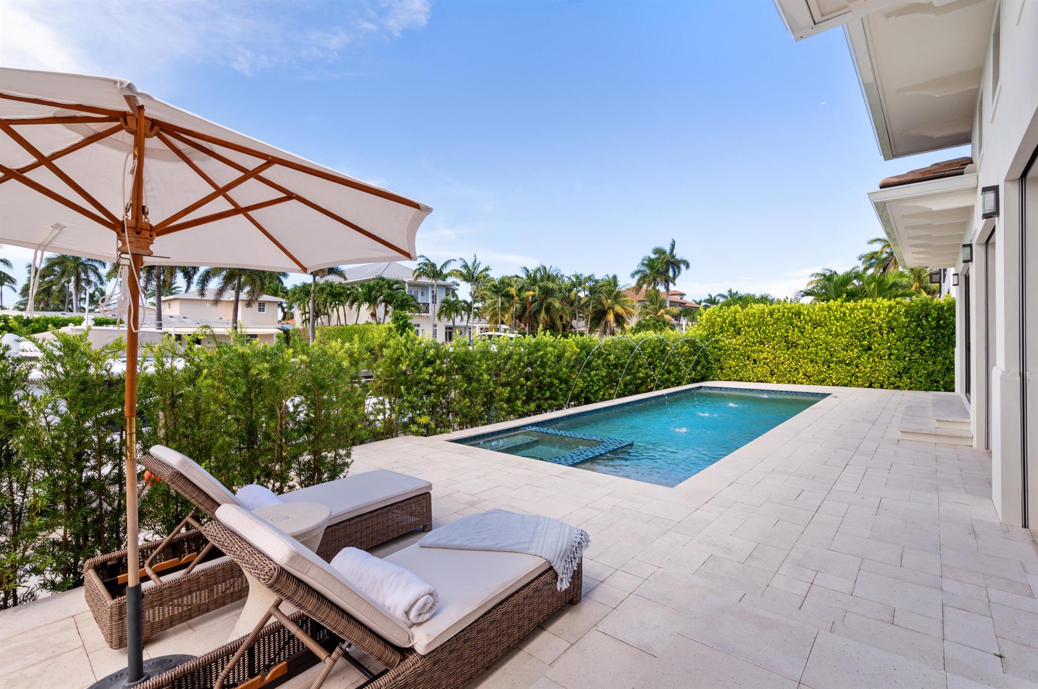 TROPIC ISLE 2ND SEC - Residential