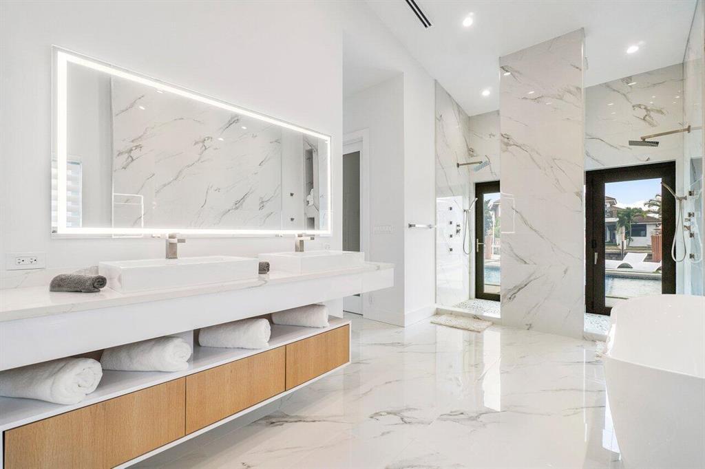 TROPIC ISLE 4TH SEC - Residential