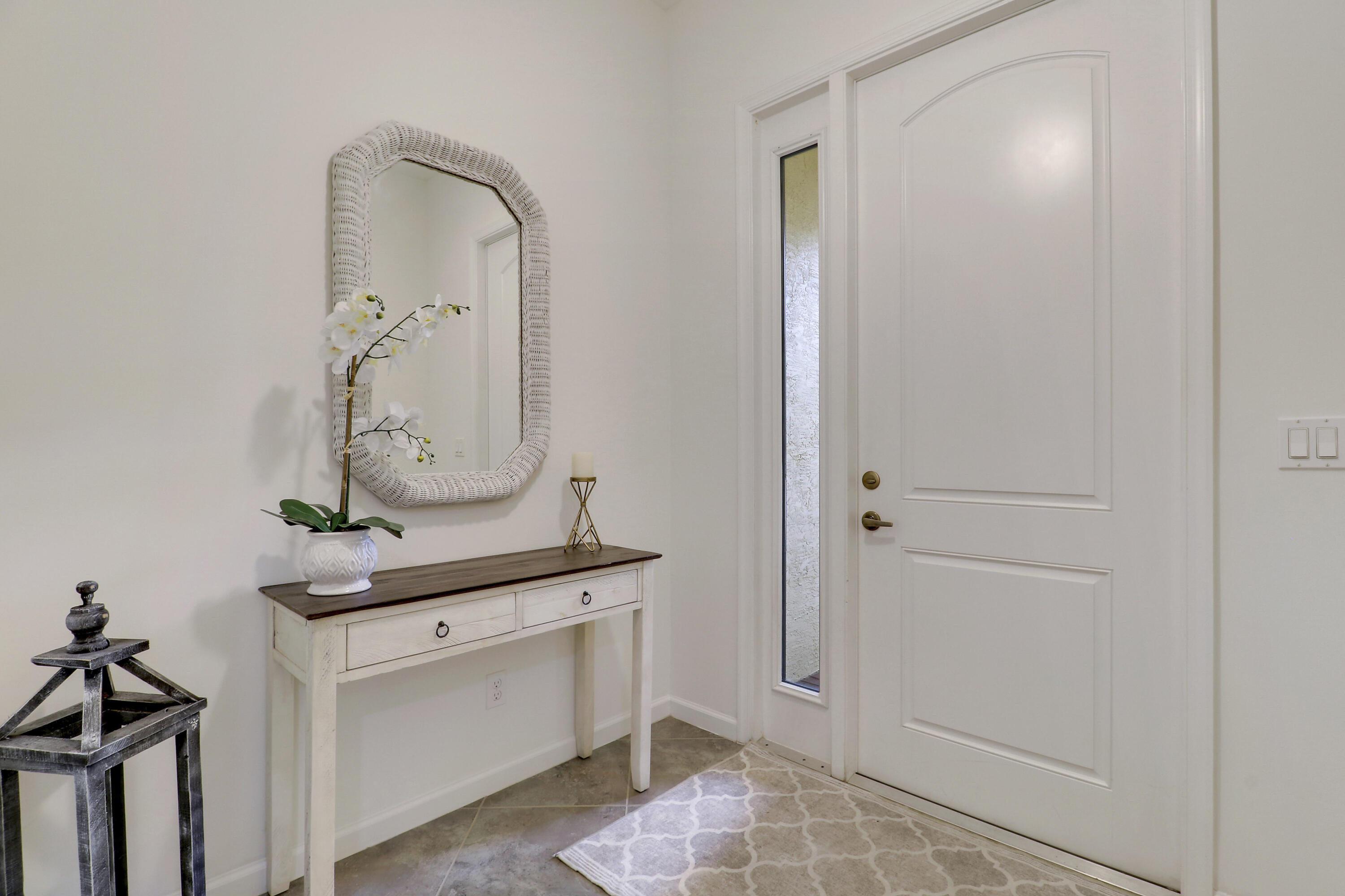 5242 Cambridge Court