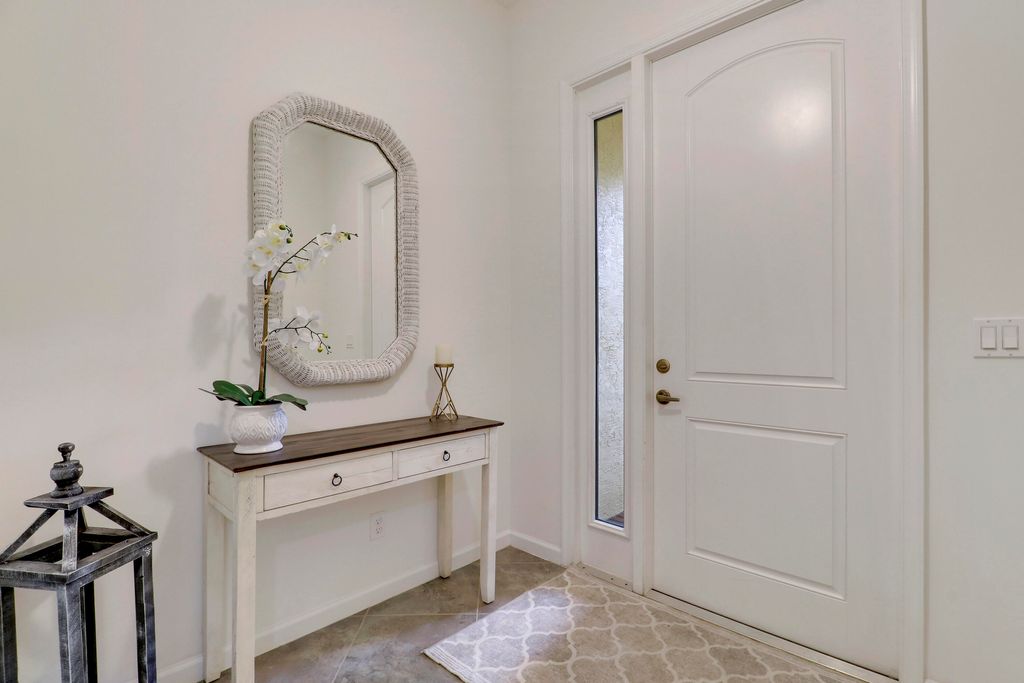 Photo of 5242 Cambridge Court, Palm Beach Gardens, FL 33418 (MLS # B26022517)