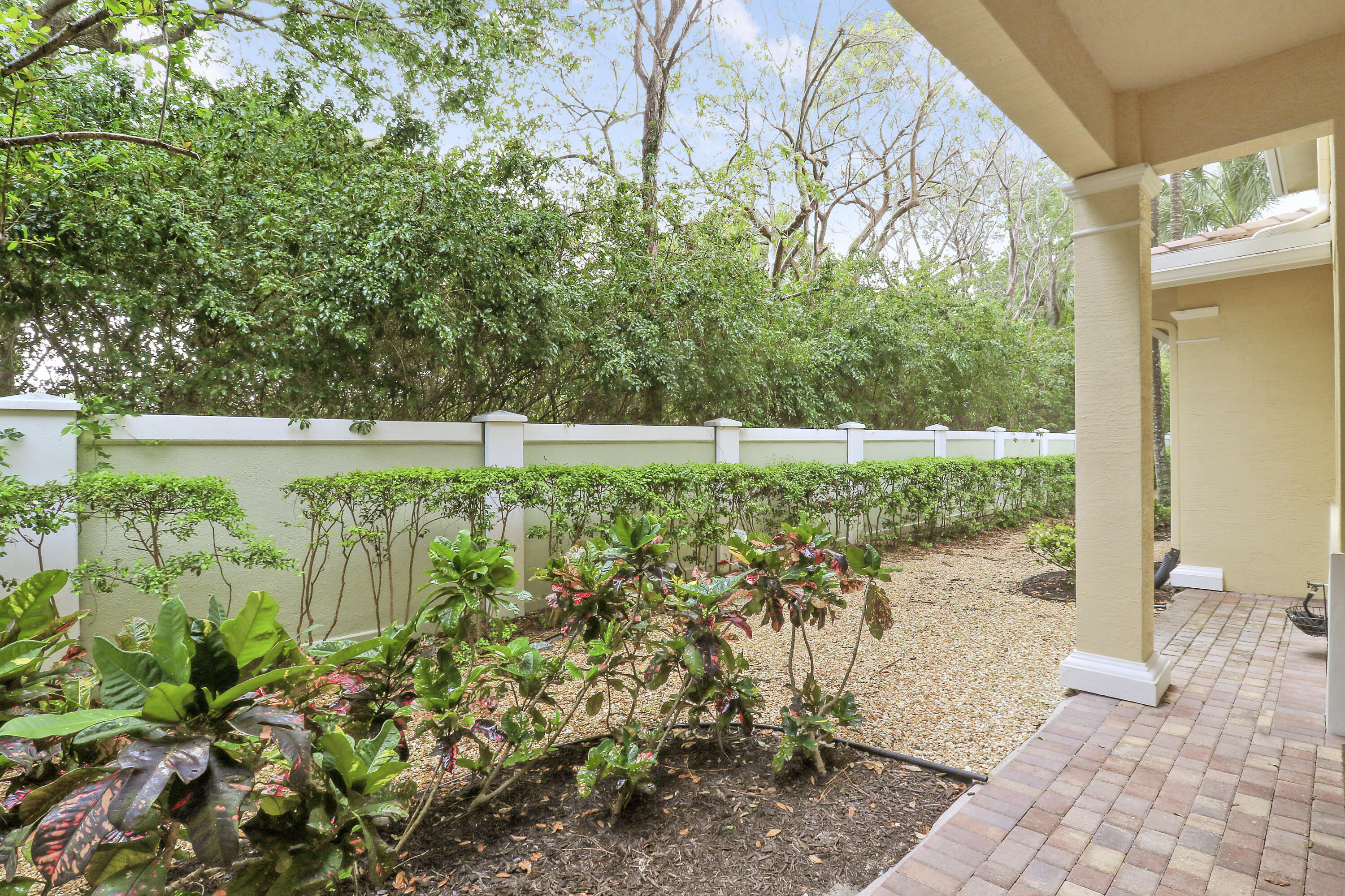 SOUTHAMPTON - Residential
