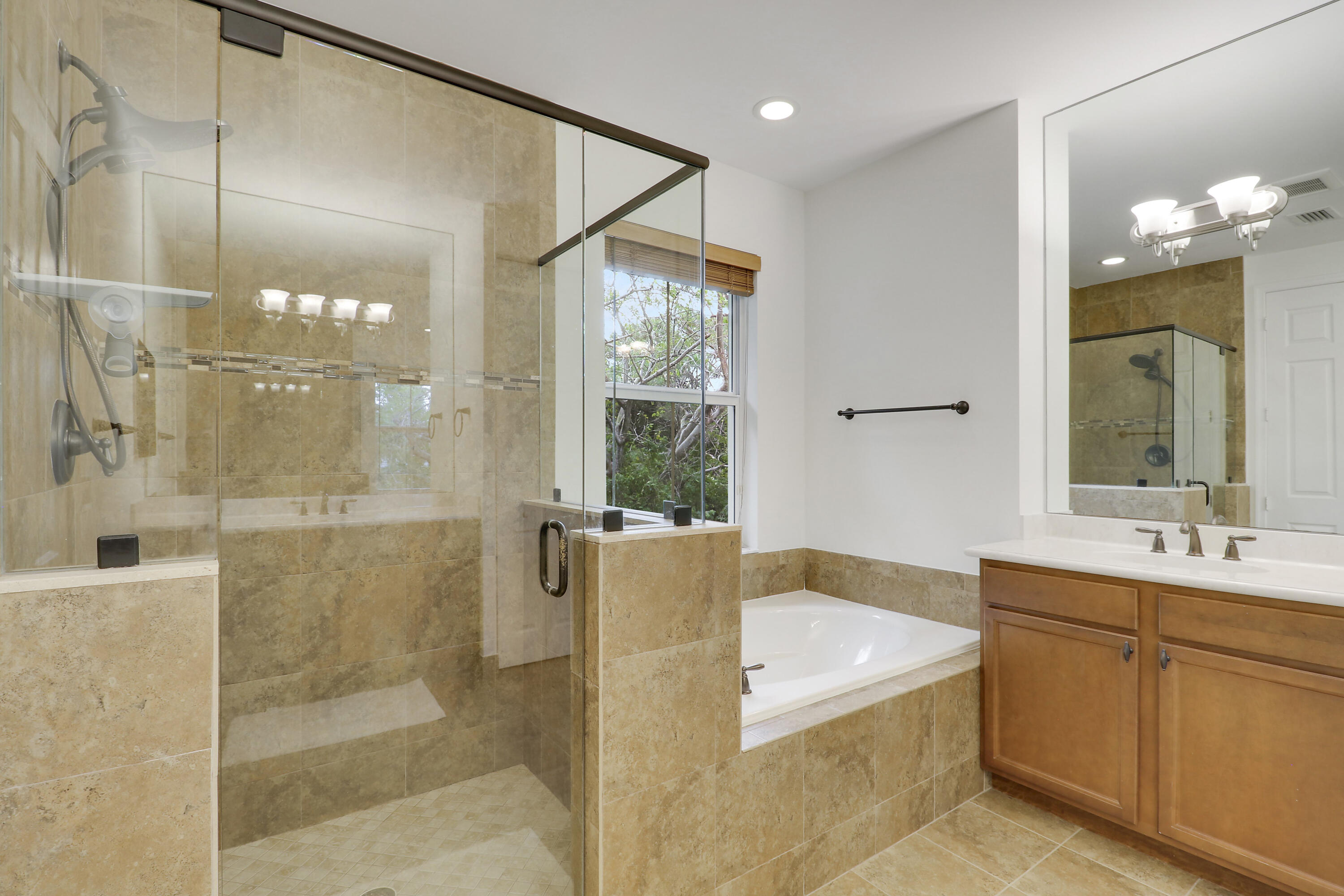 SOUTHAMPTON - Residential