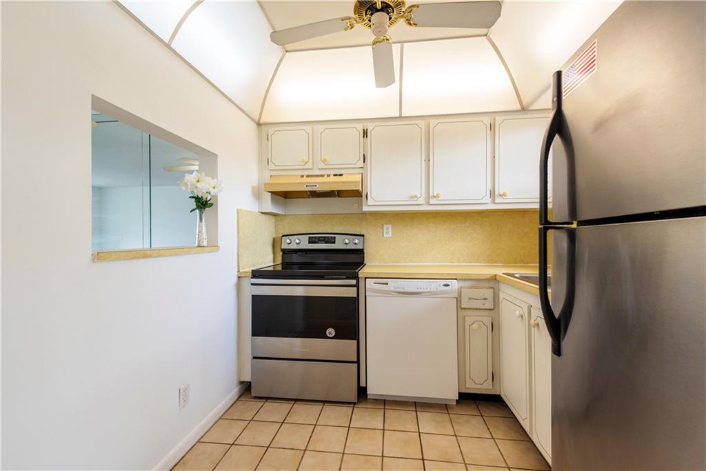 Sunrise Lakes Phase III - Residential