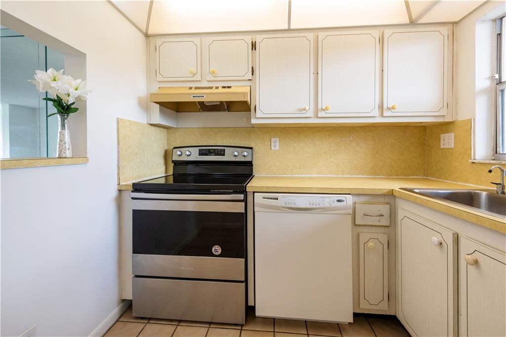 Sunrise Lakes Phase III - Residential