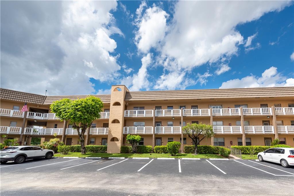 Sunrise Lakes Phase III - Residential