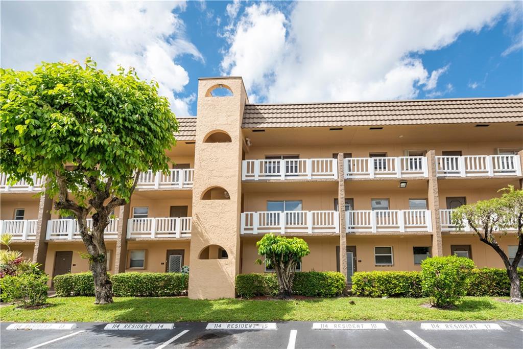Sunrise Lakes Phase III - Residential