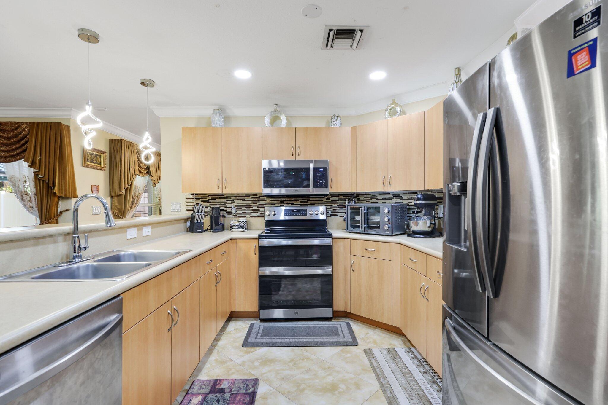 WATERWAYS TAHERI - Residential