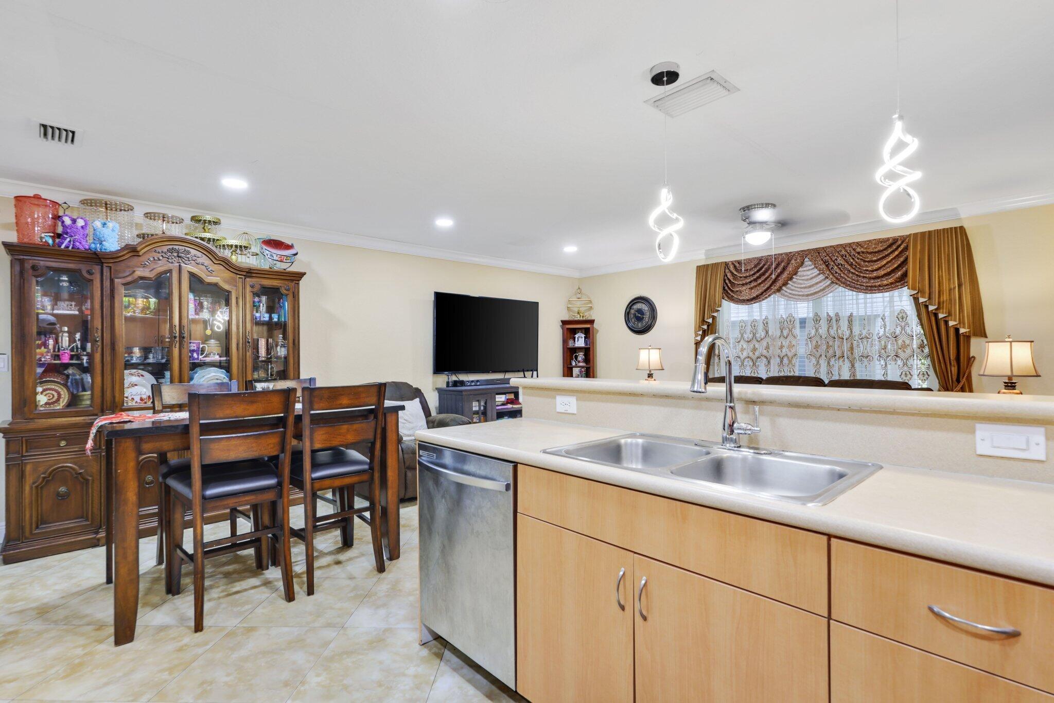 WATERWAYS TAHERI - Residential