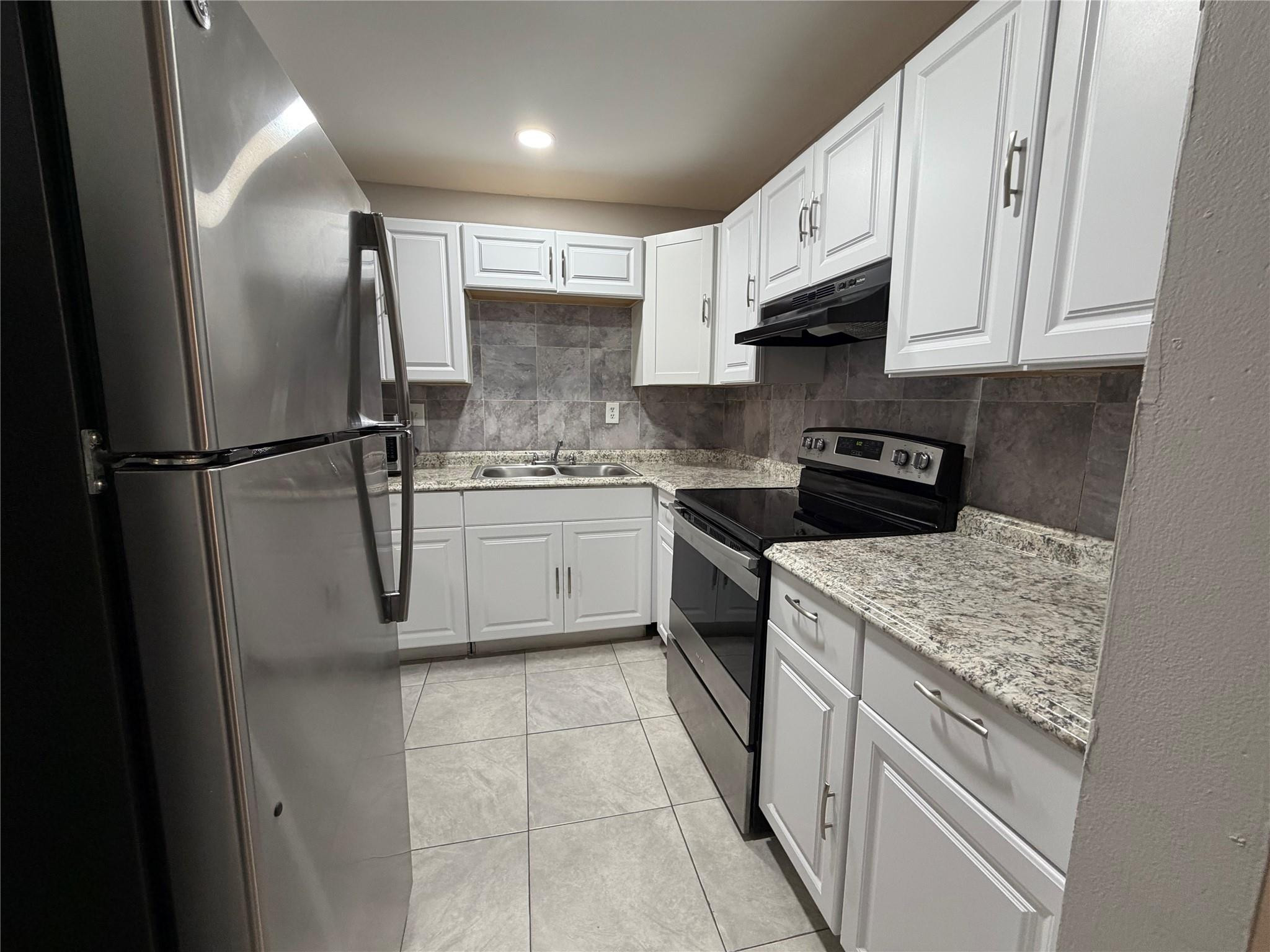 Ramblewood East Condo - Residential Lease