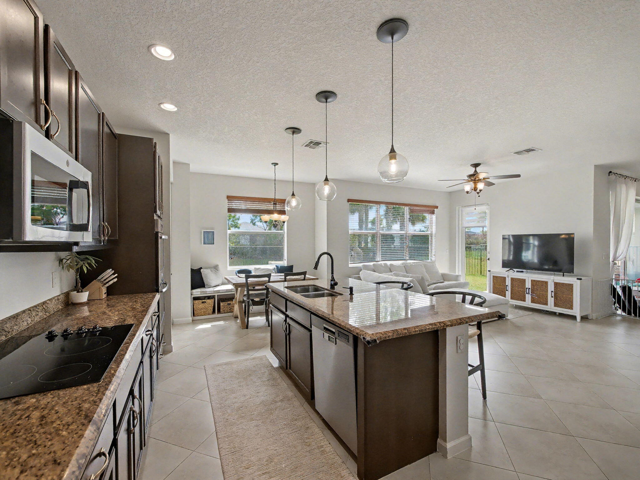 TRADITION PLAT NO 19 REPLAT NO 4 TOWNPARK PHASE 1 - Residential