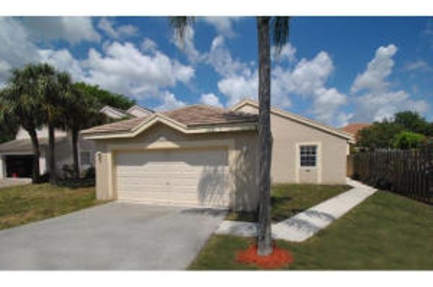 Great property in Boca Raton, FL, offers a stunning layout. Enjoy peace of mind and the best quality ownership for a rental in the area. ONLY ONE MONTH DEPOSIT REQUIRED for qualified tenants. All kitchen appliances installed and maintained by landlord. One or Two years lease welcome in this beautiful home. PET FRIENDLY (some restrictions may apply). Easy to show
