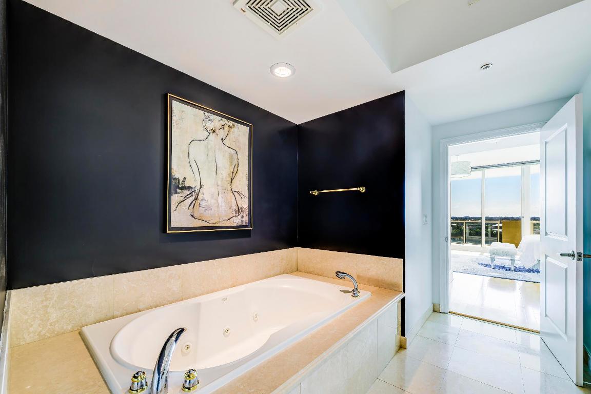 OCEAN GRANDE BEACH & MARINA - Residential