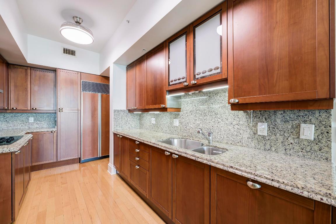 OCEAN GRANDE BEACH & MARINA - Residential