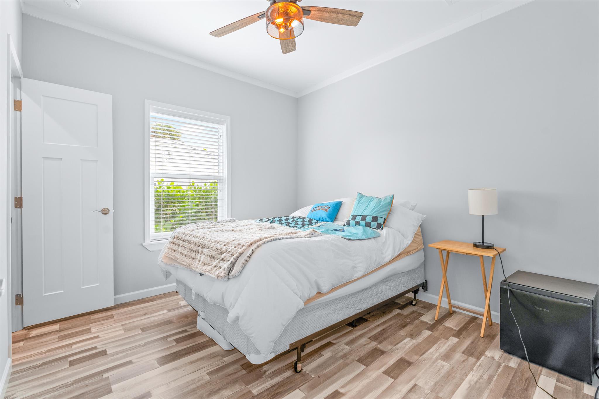 CRESTRIDGE HEIGHTS - Residential