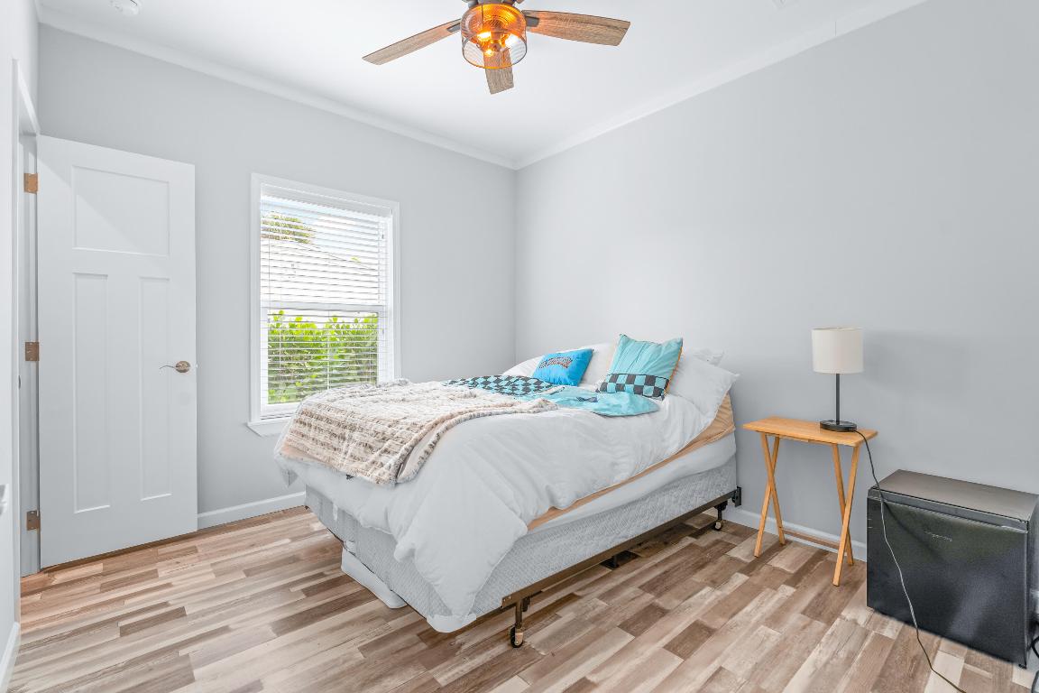 CRESTRIDGE HEIGHTS - Residential