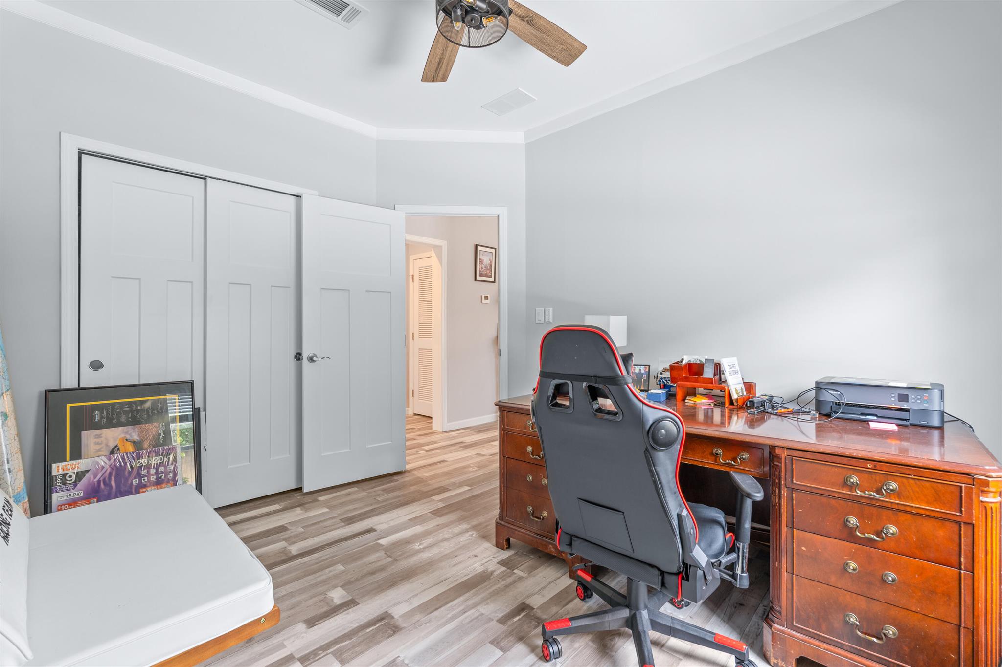 CRESTRIDGE HEIGHTS - Residential