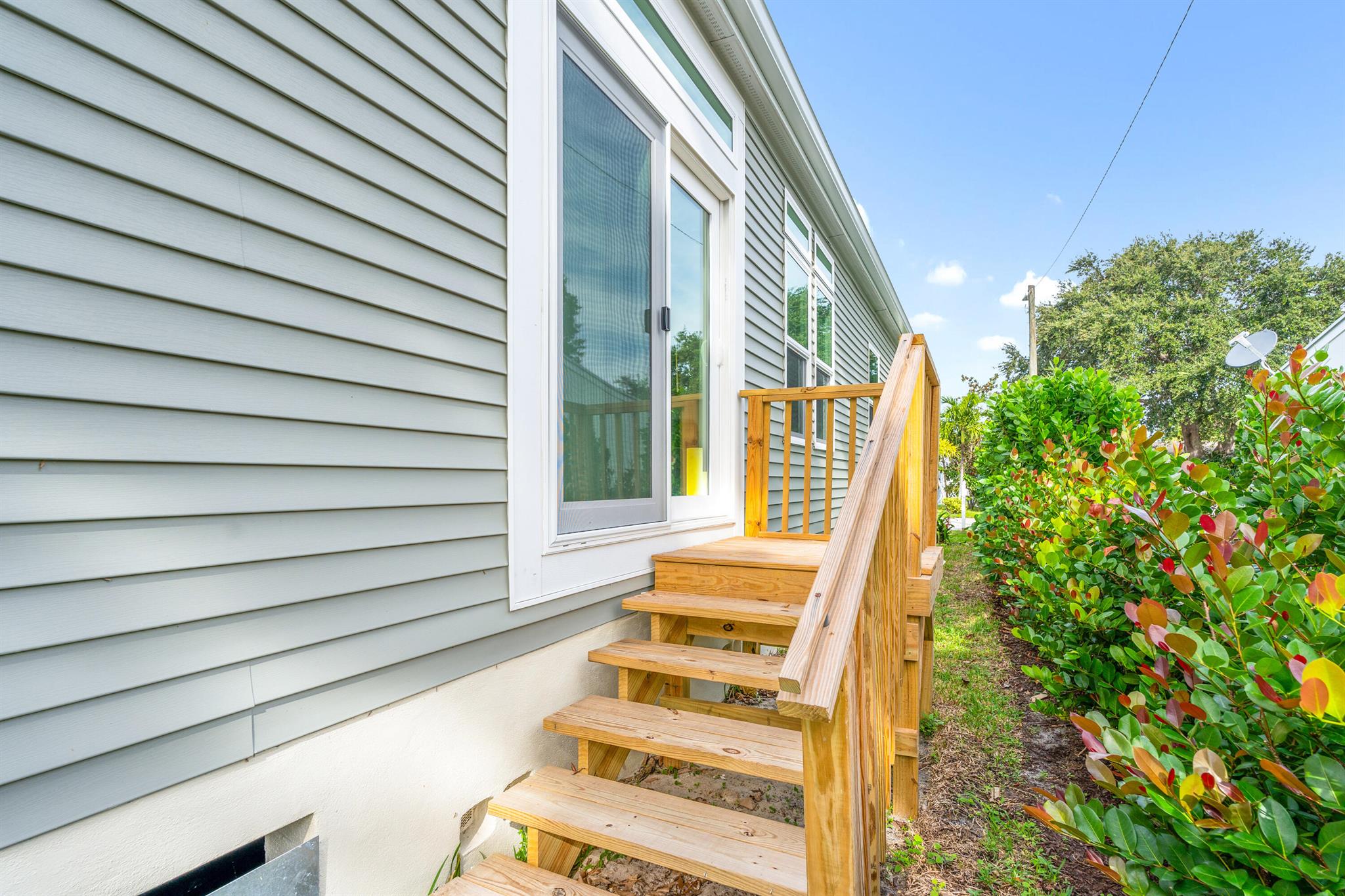 CRESTRIDGE HEIGHTS - Residential