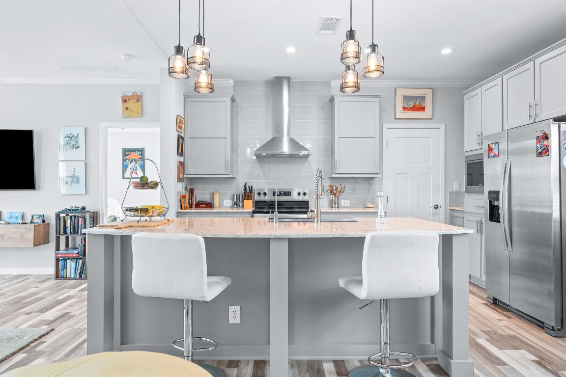 CRESTRIDGE HEIGHTS - Residential