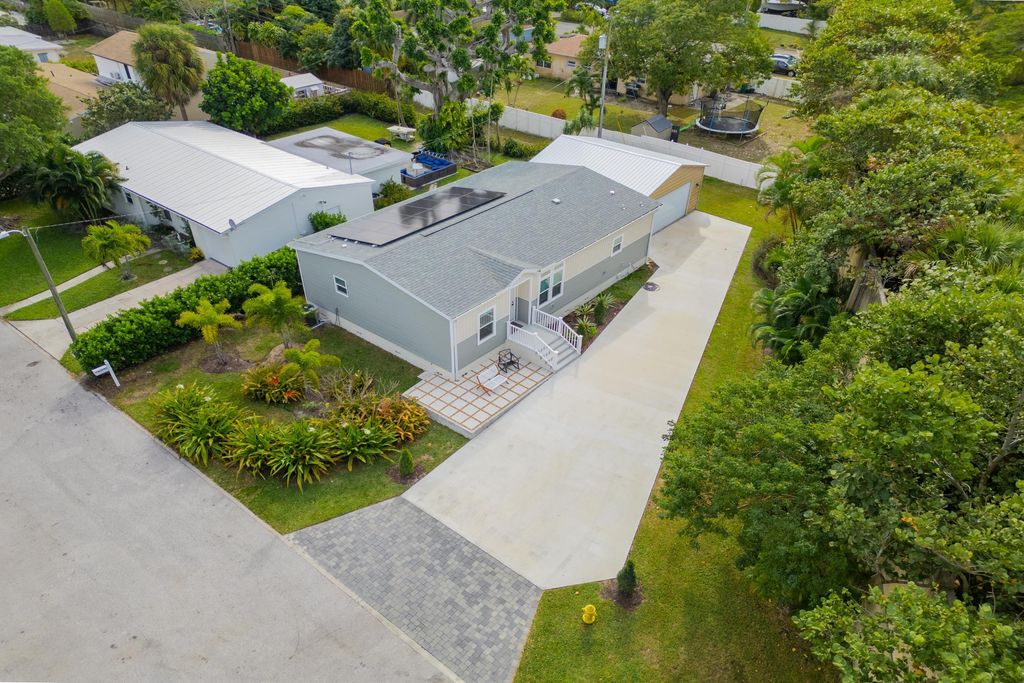 Photo of 1757 12th Court N, Lake Worth Beach, FL 33460 (MLS # R11147952)