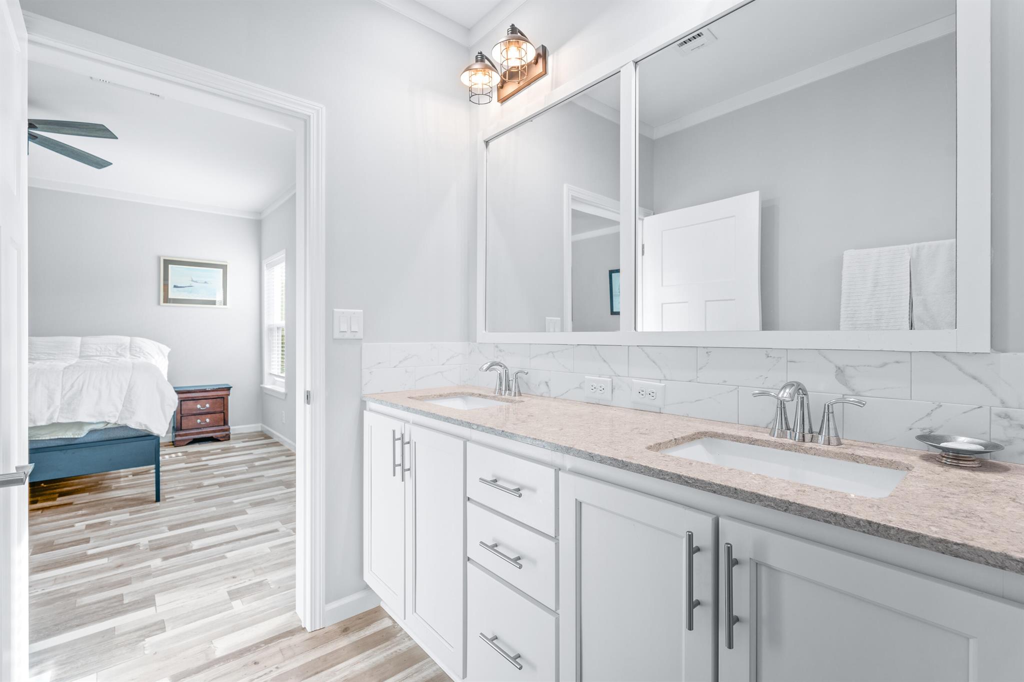 CRESTRIDGE HEIGHTS - Residential