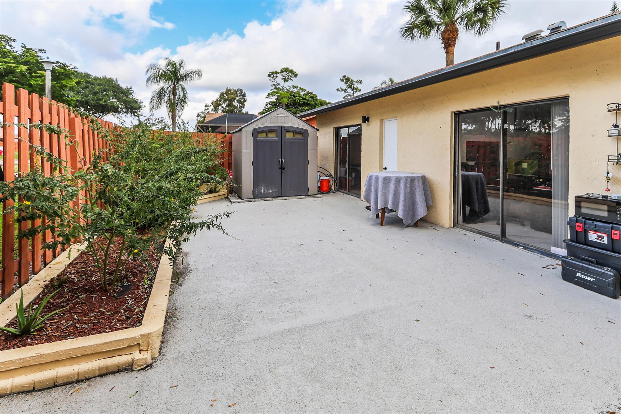 SUMMIT PINES UNIT 1 - Residential