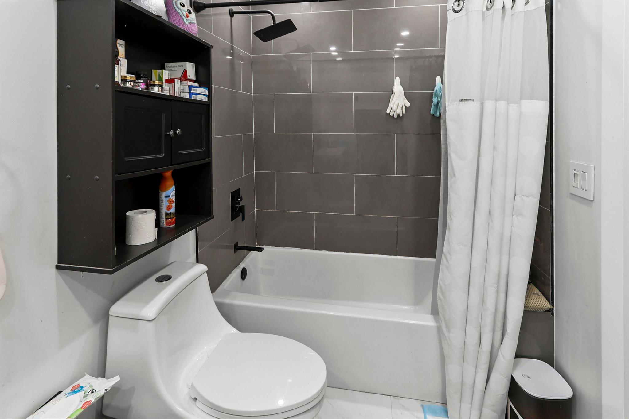 SUMMIT PINES UNIT 1 - Residential