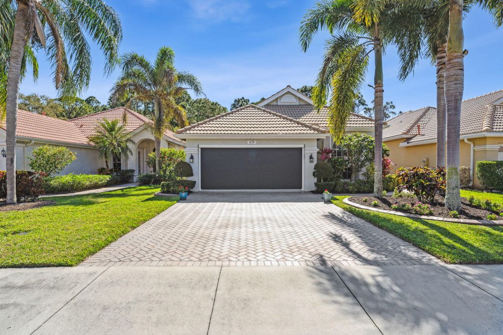 Photo of 619 SW St Thomas Cove, Port Saint Lucie, FL 34986 (MLS # R10964340)