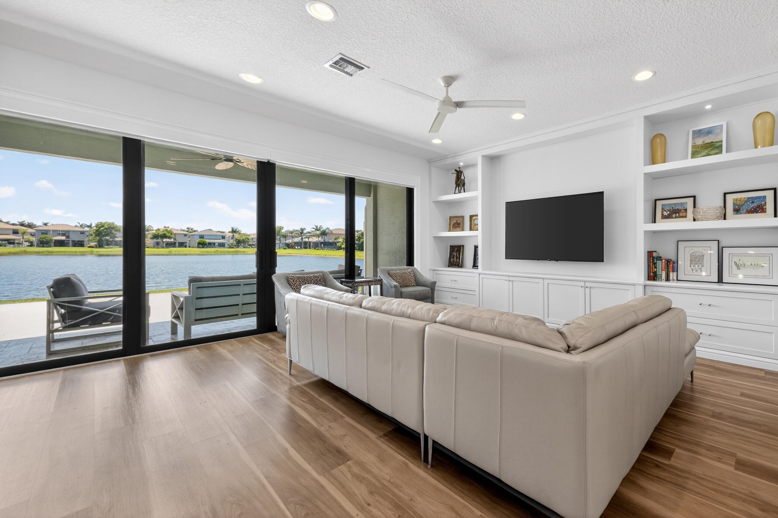 TUSCANY NORTH - Residential