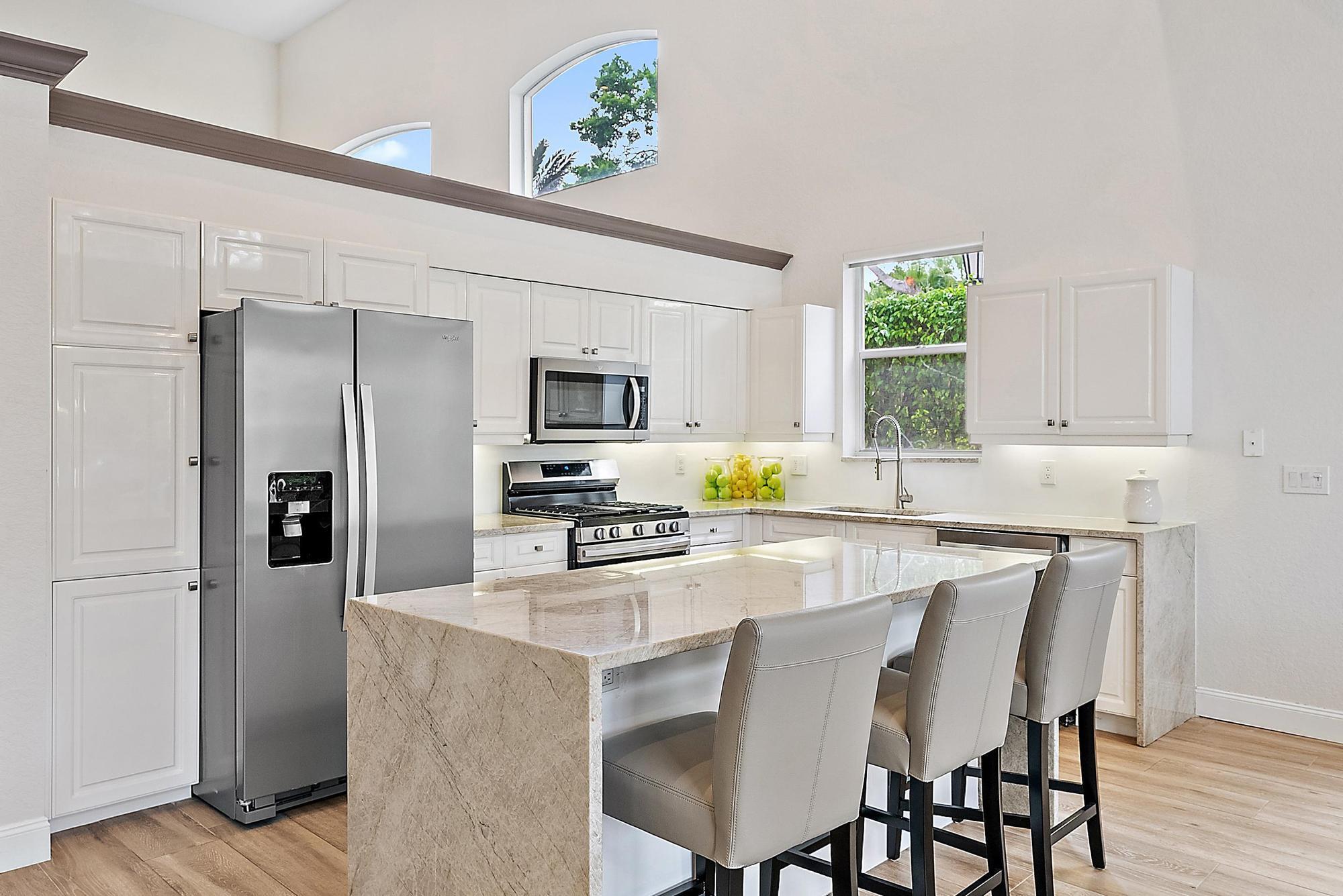 IBIS GOLF AND COUNTRY CLU - Residential Lease
