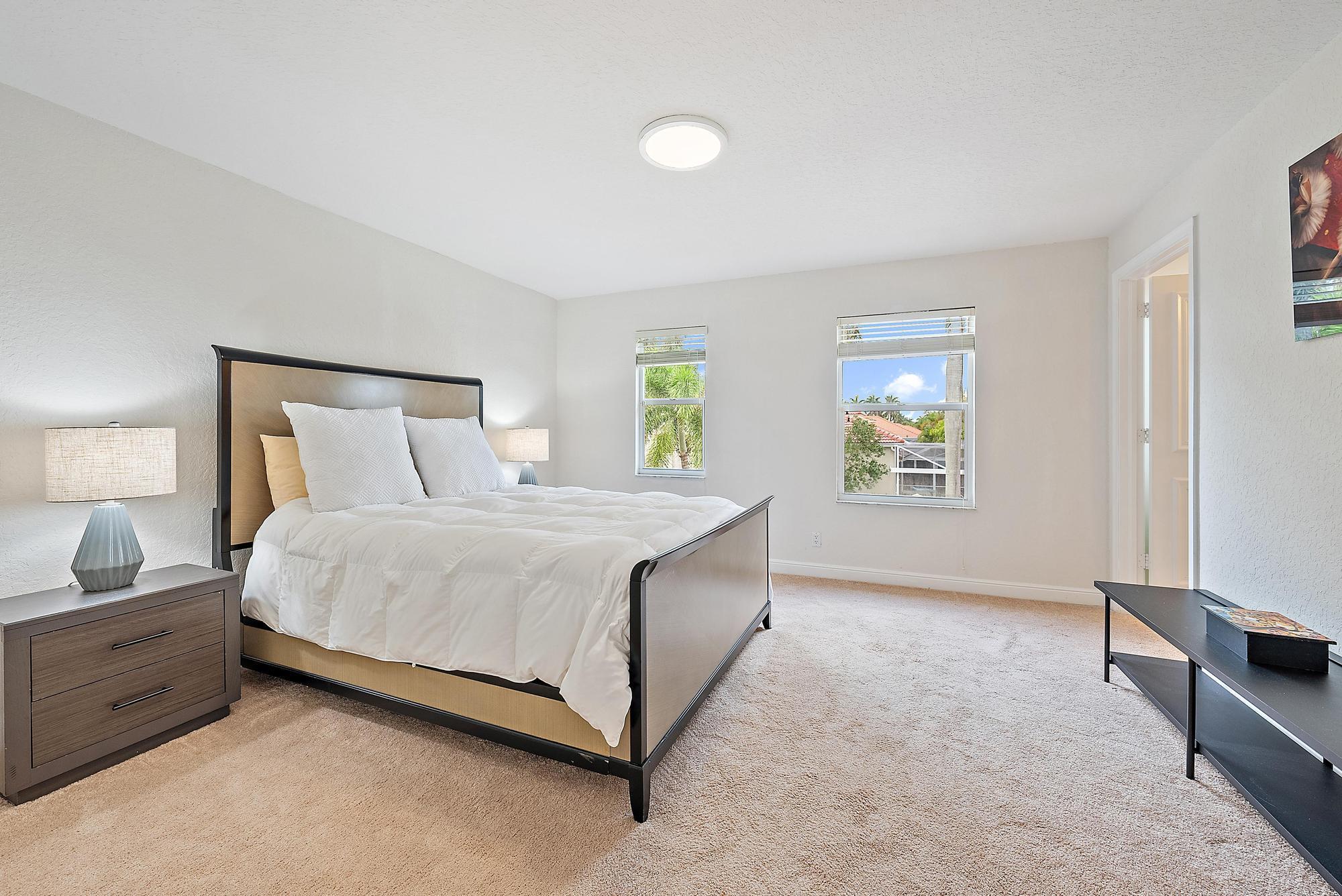 IBIS GOLF AND COUNTRY CLU - Residential Lease