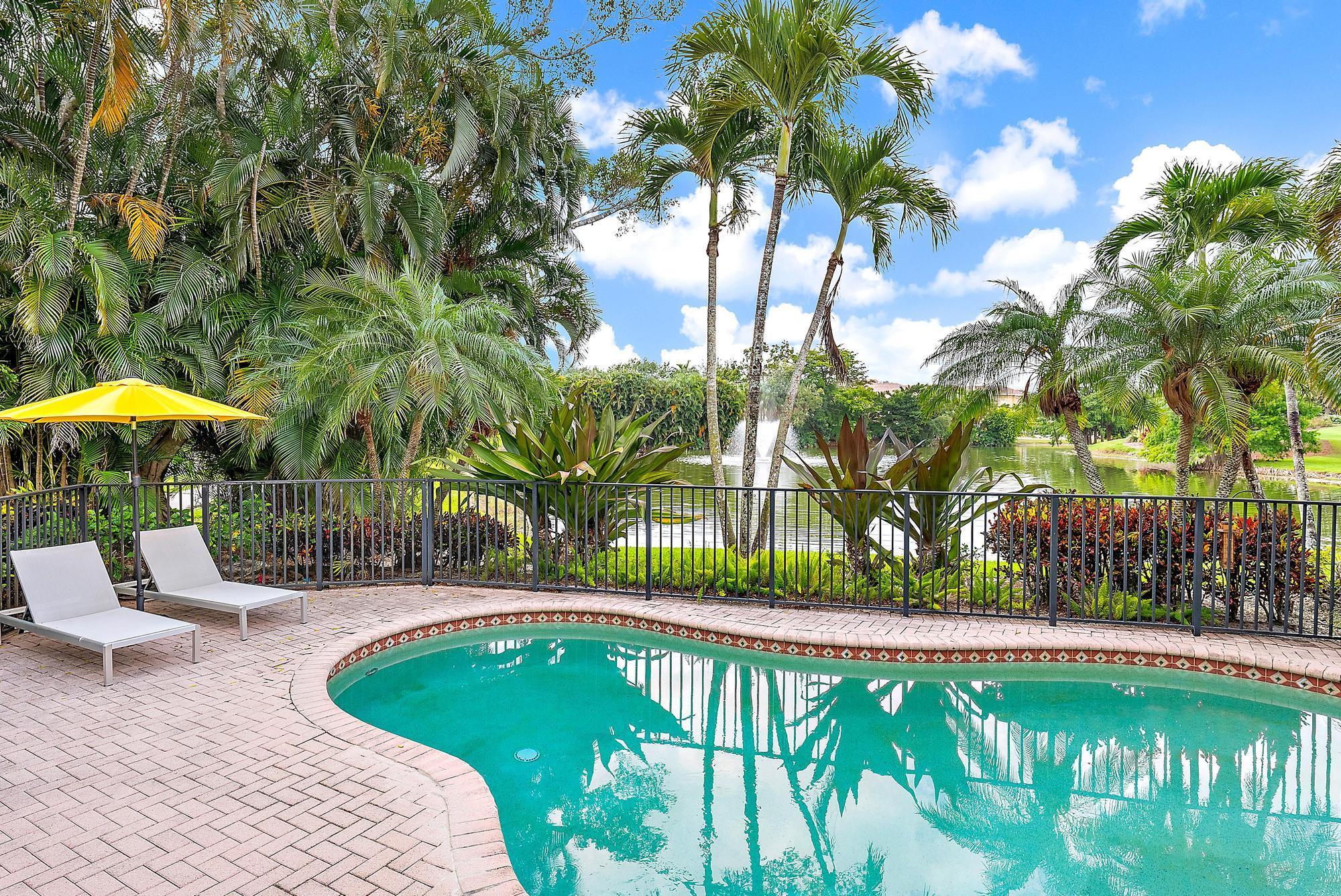 IBIS GOLF AND COUNTRY CLU - Residential Lease
