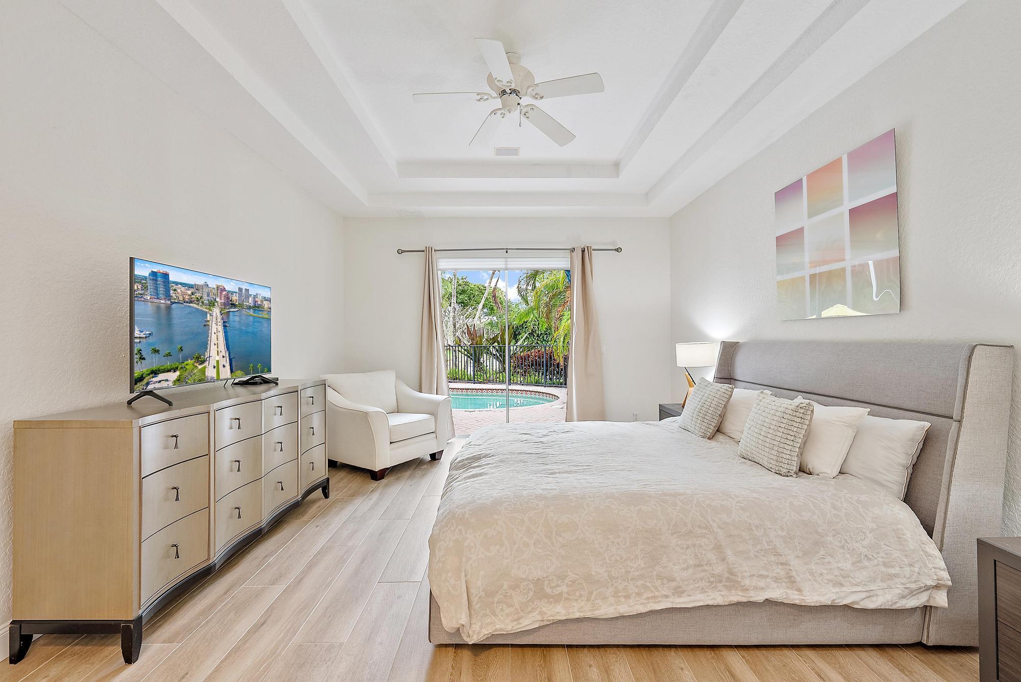 IBIS GOLF AND COUNTRY CLU - Residential Lease