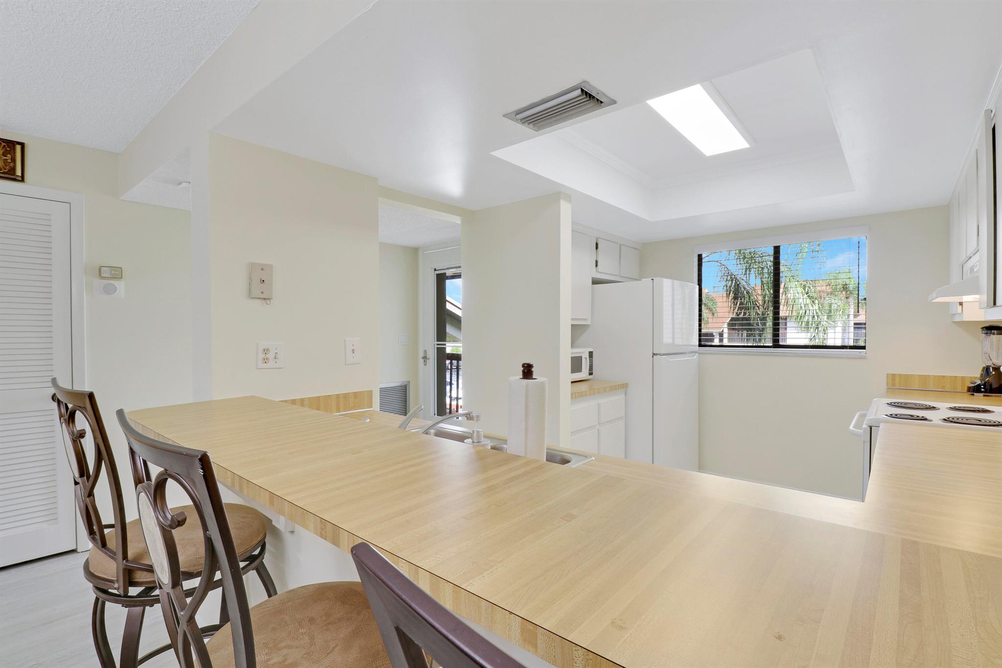 River Club Condo - Residential Lease