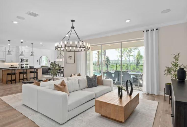 9151 Cape Honey Bee Lane Scarlett 12