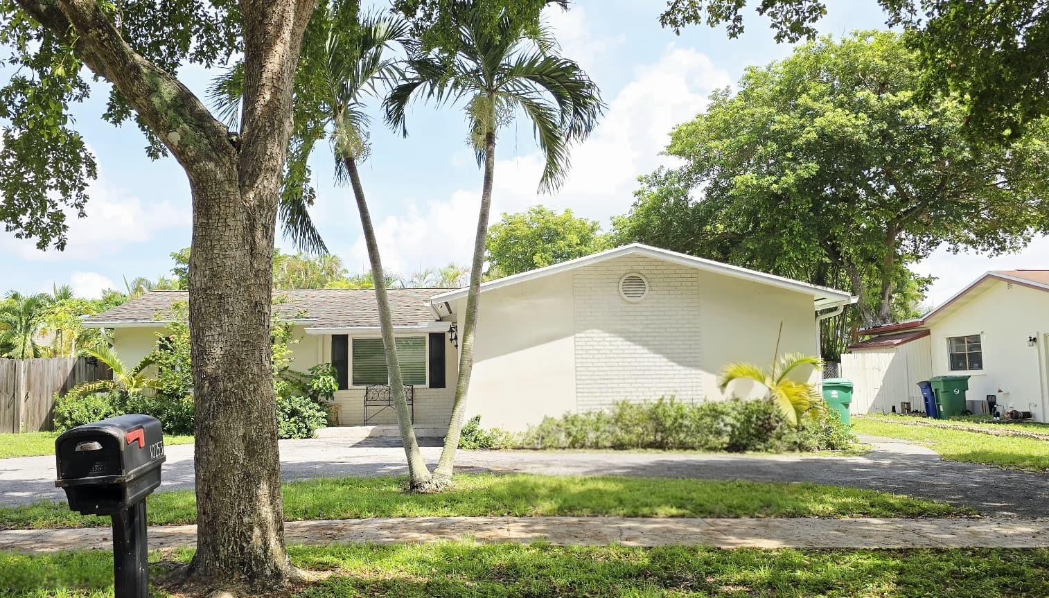 COUNTRY III - Residential Lease