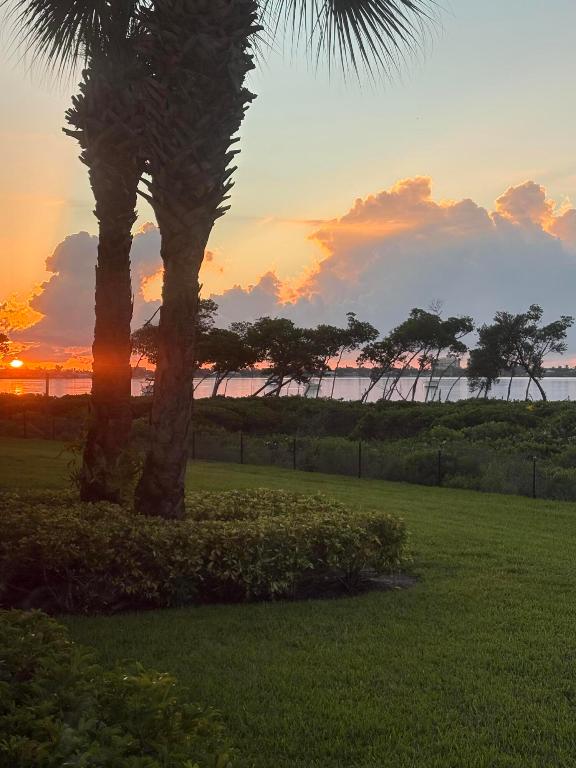 HARBOUR ISLE AT HUTCHINSON ISLAND WEST, A CONDOMIN - Residential