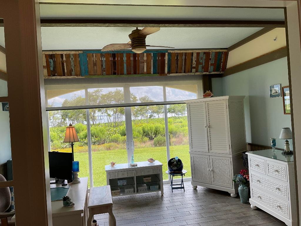 HARBOUR ISLE AT HUTCHINSON ISLAND WEST, A CONDOMIN - Residential