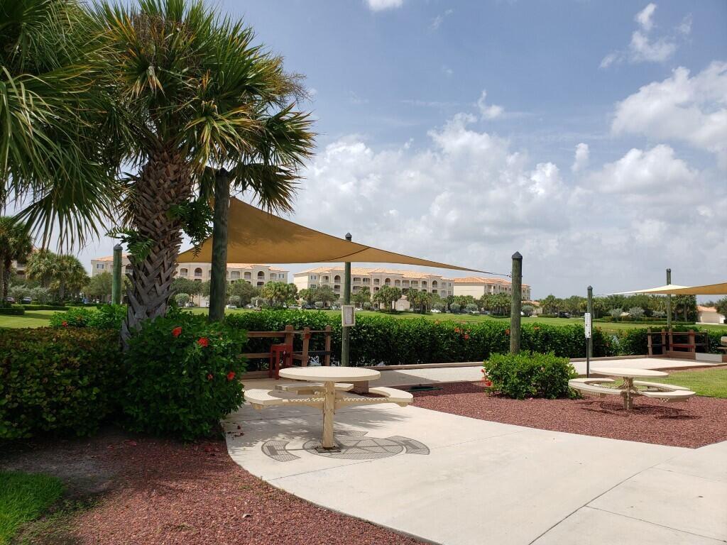 HARBOUR ISLE AT HUTCHINSON ISLAND WEST, A CONDOMIN - Residential