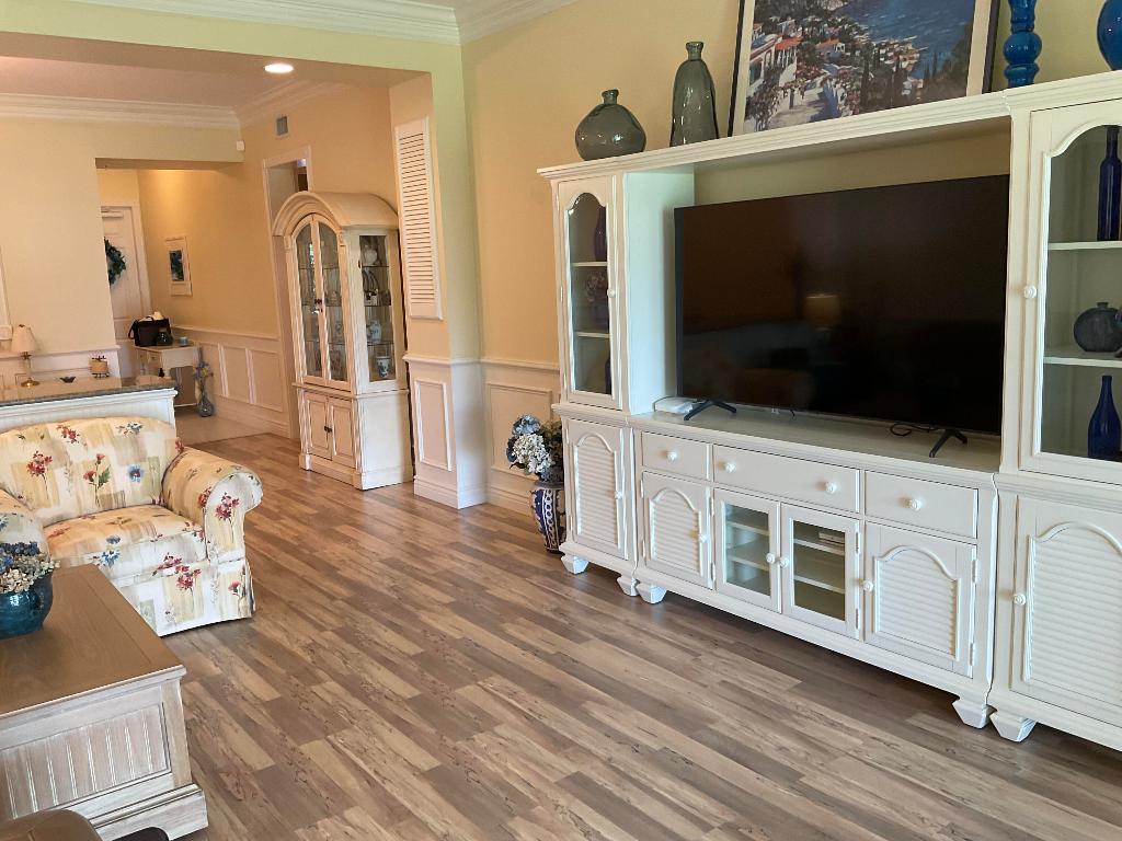 HARBOUR ISLE AT HUTCHINSON ISLAND WEST, A CONDOMIN - Residential