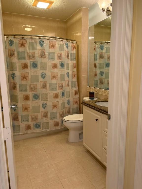 HARBOUR ISLE AT HUTCHINSON ISLAND WEST, A CONDOMIN - Residential