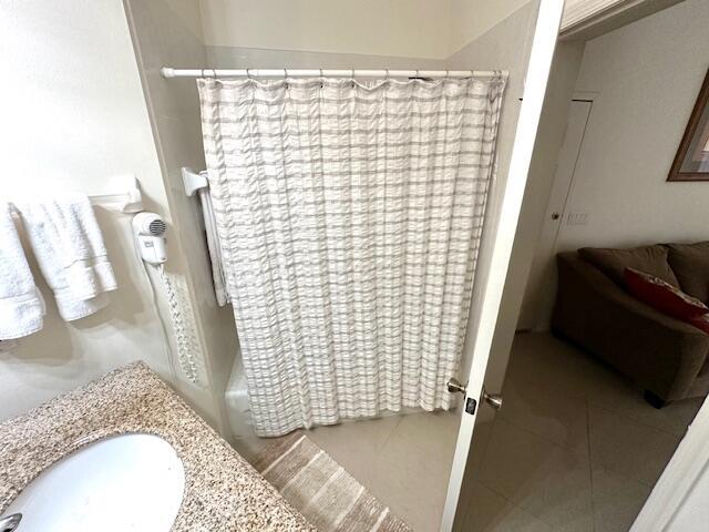 Castle Pines Condominium - Residential Lease