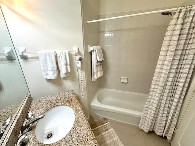 Castle Pines Condominium - Residential Lease