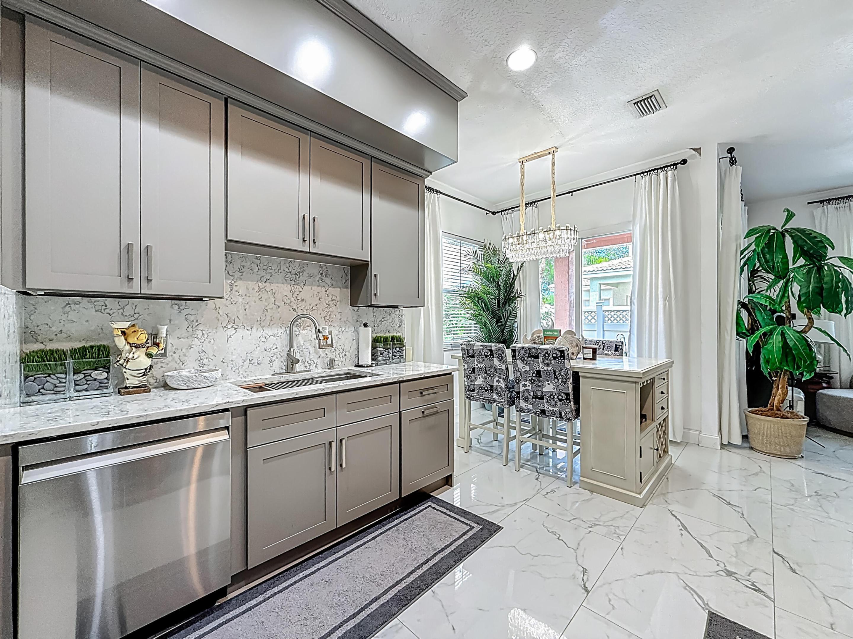 BOYNTON GARDENS - Residential