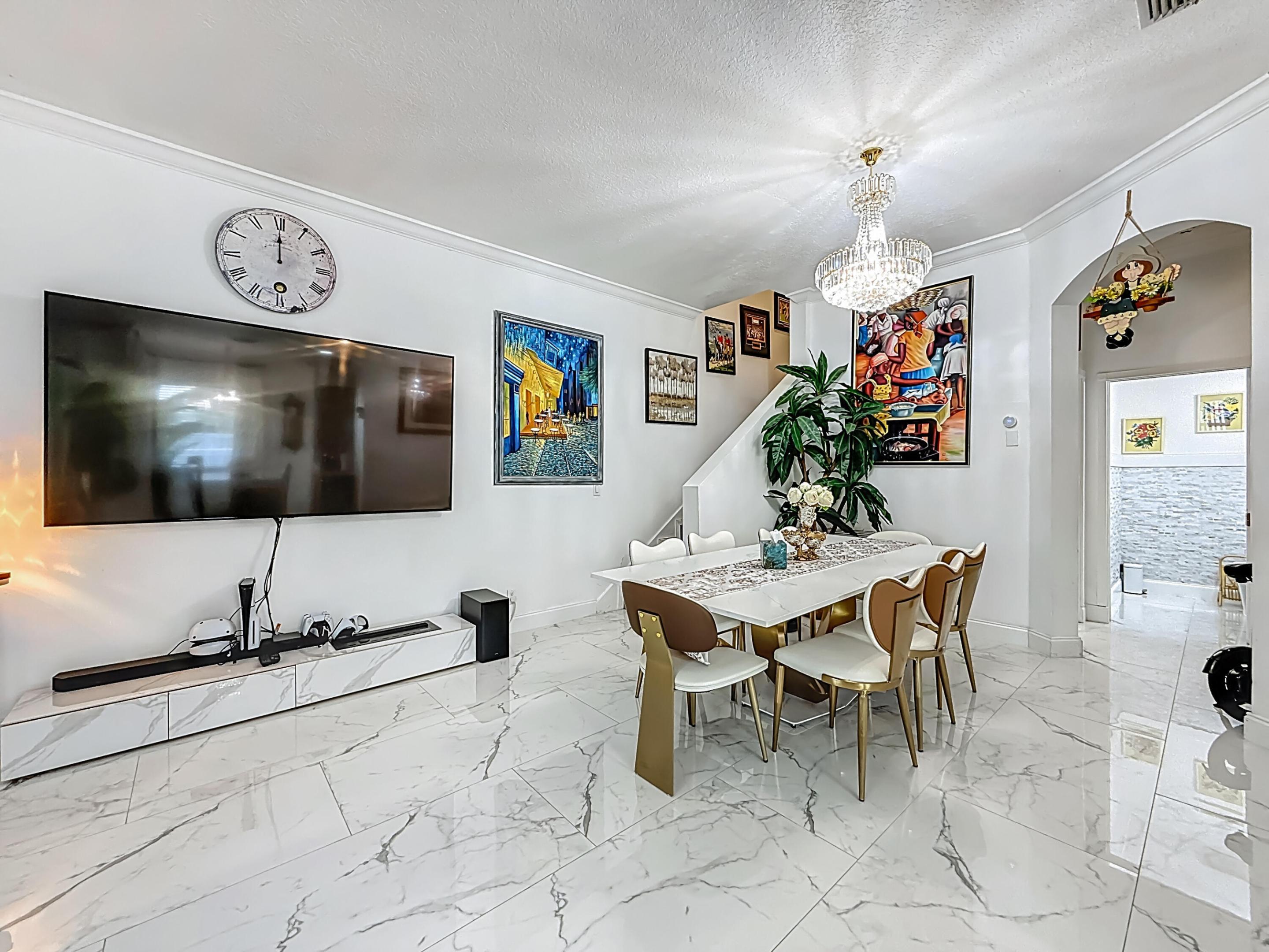 BOYNTON GARDENS - Residential