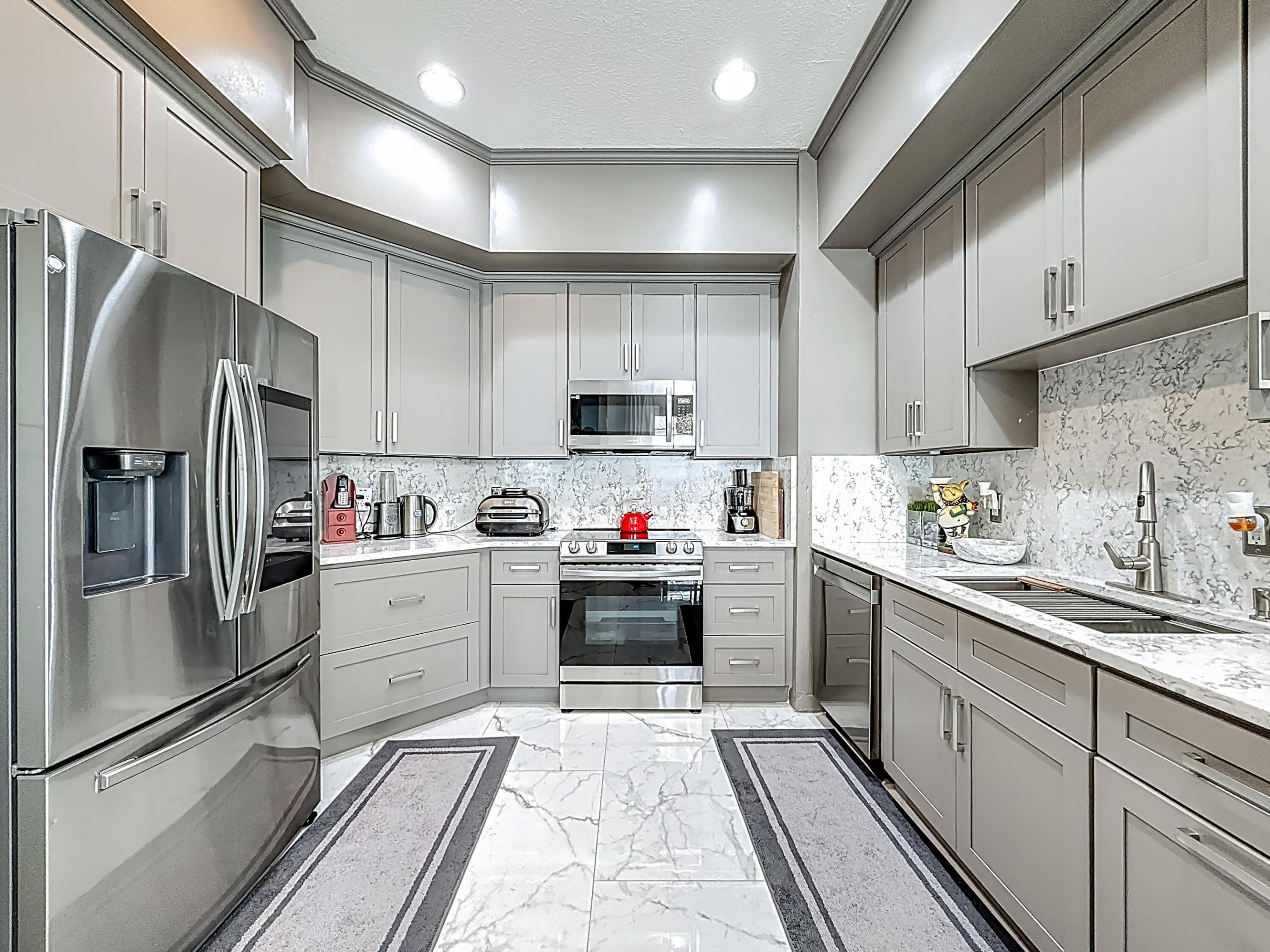 BOYNTON GARDENS - Residential