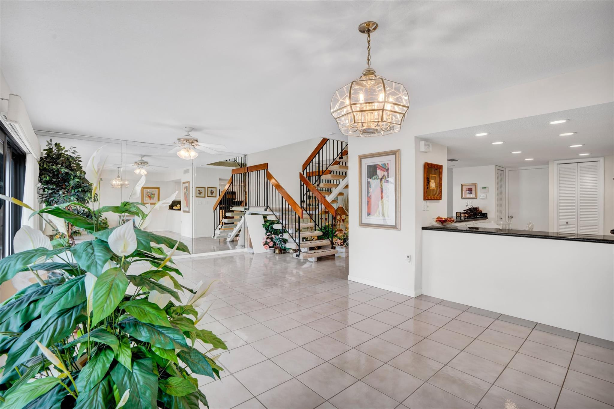 ALHAMBRA CIRCLE - Residential