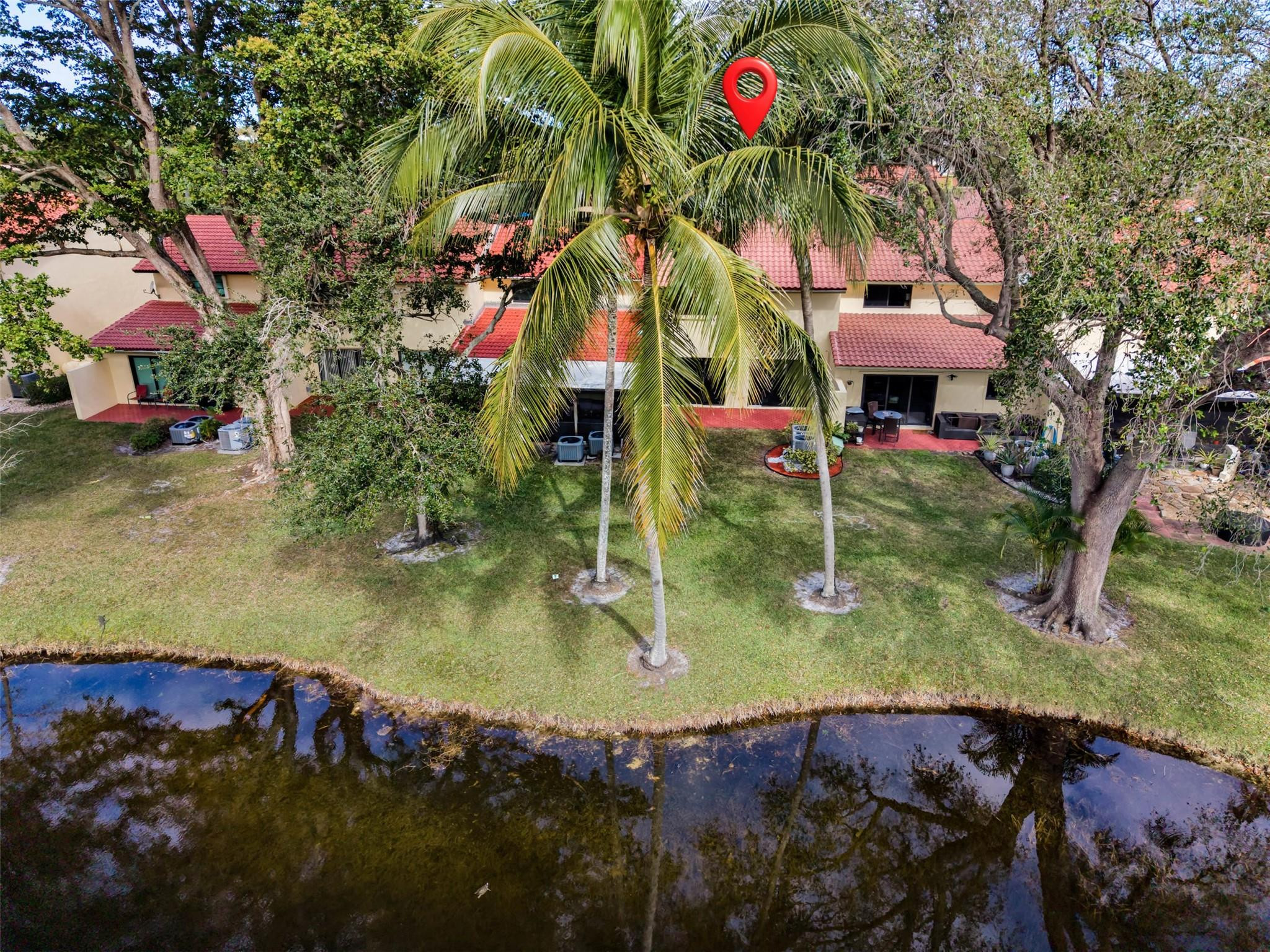 ALHAMBRA CIRCLE - Residential