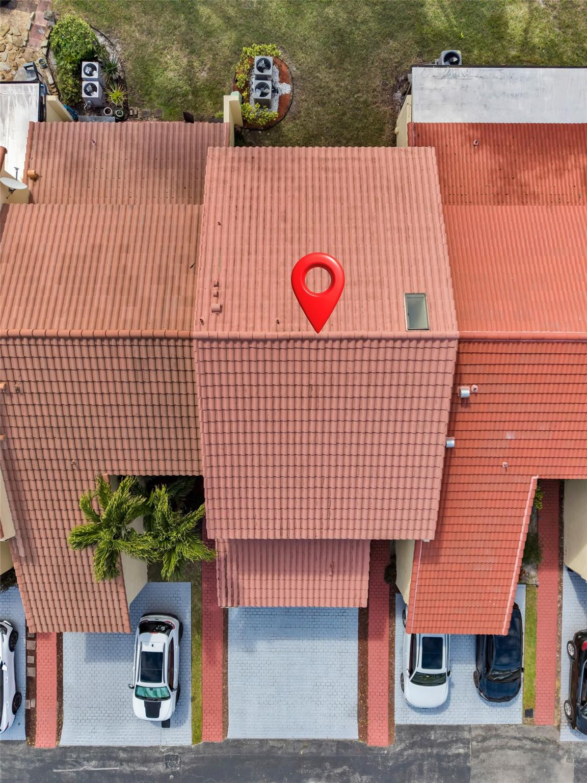 ALHAMBRA CIRCLE - Residential