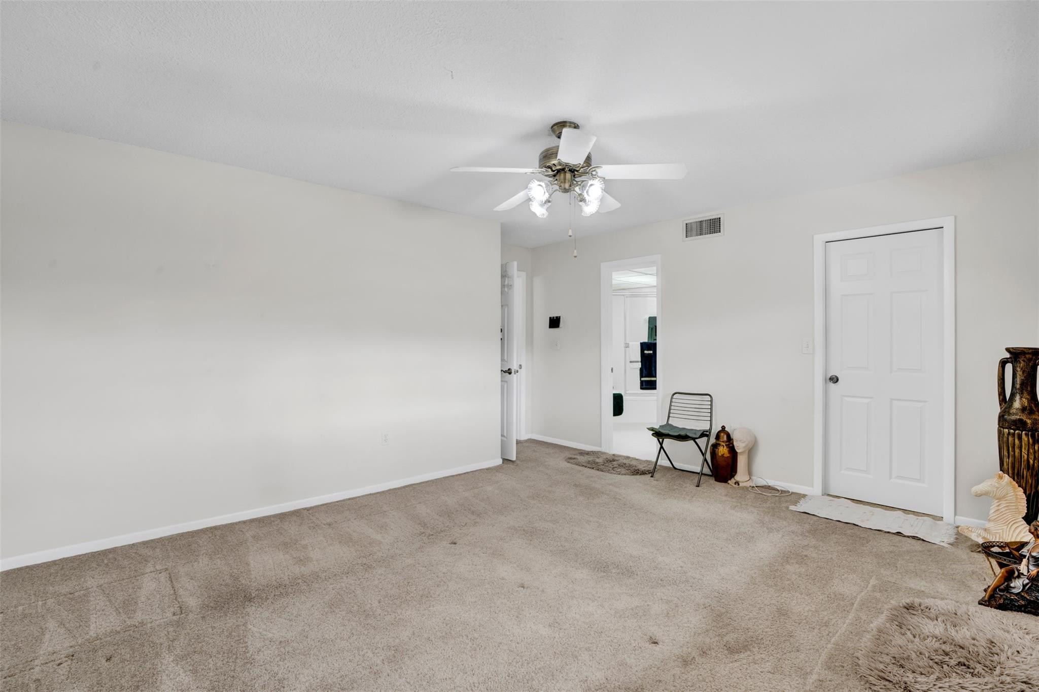 ALHAMBRA CIRCLE - Residential