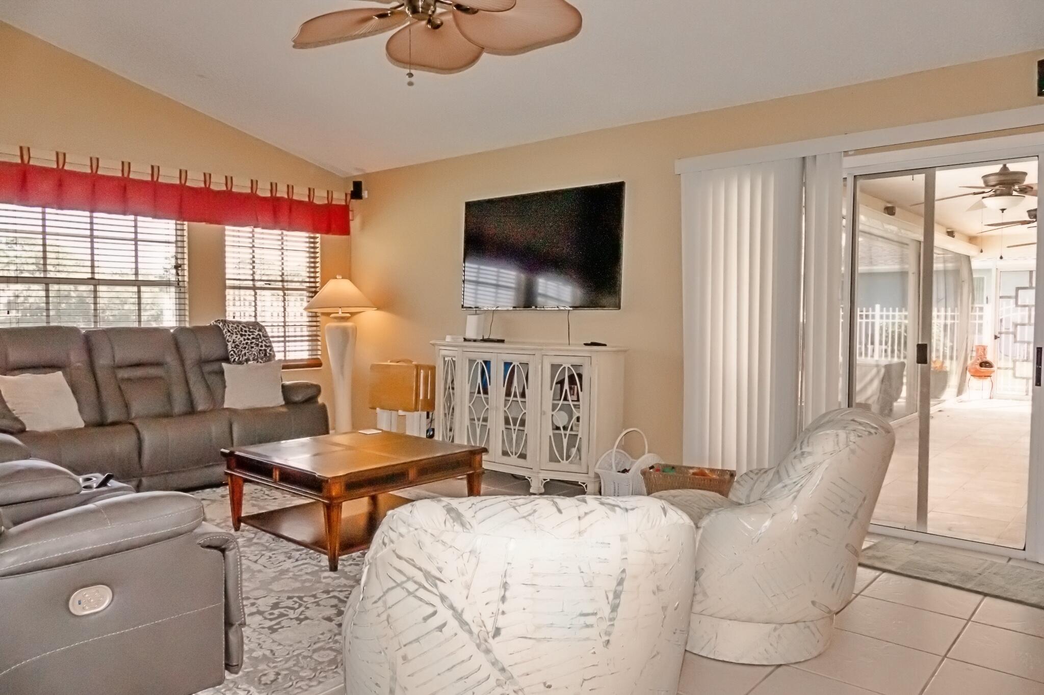 SOUTH PORT ST LUCIE UNIT 18 - Residential